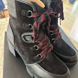 Naturalizer Black Lace-Up Boots with Red Accents waterproof NEW!